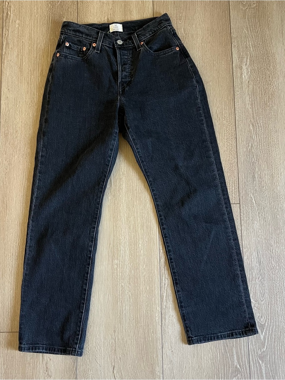Levi’s women’s 501 curve black denim jeans 26x28